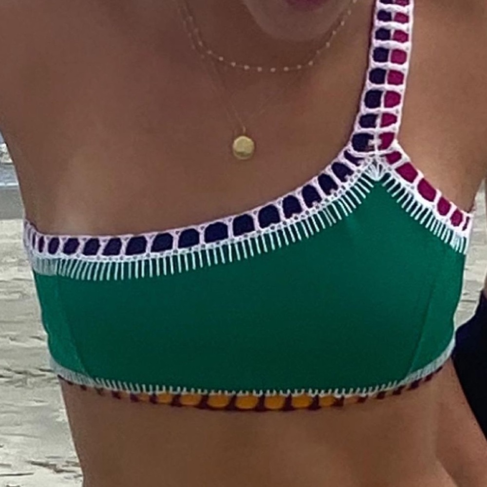 NWT Kiini bikini top never worn!